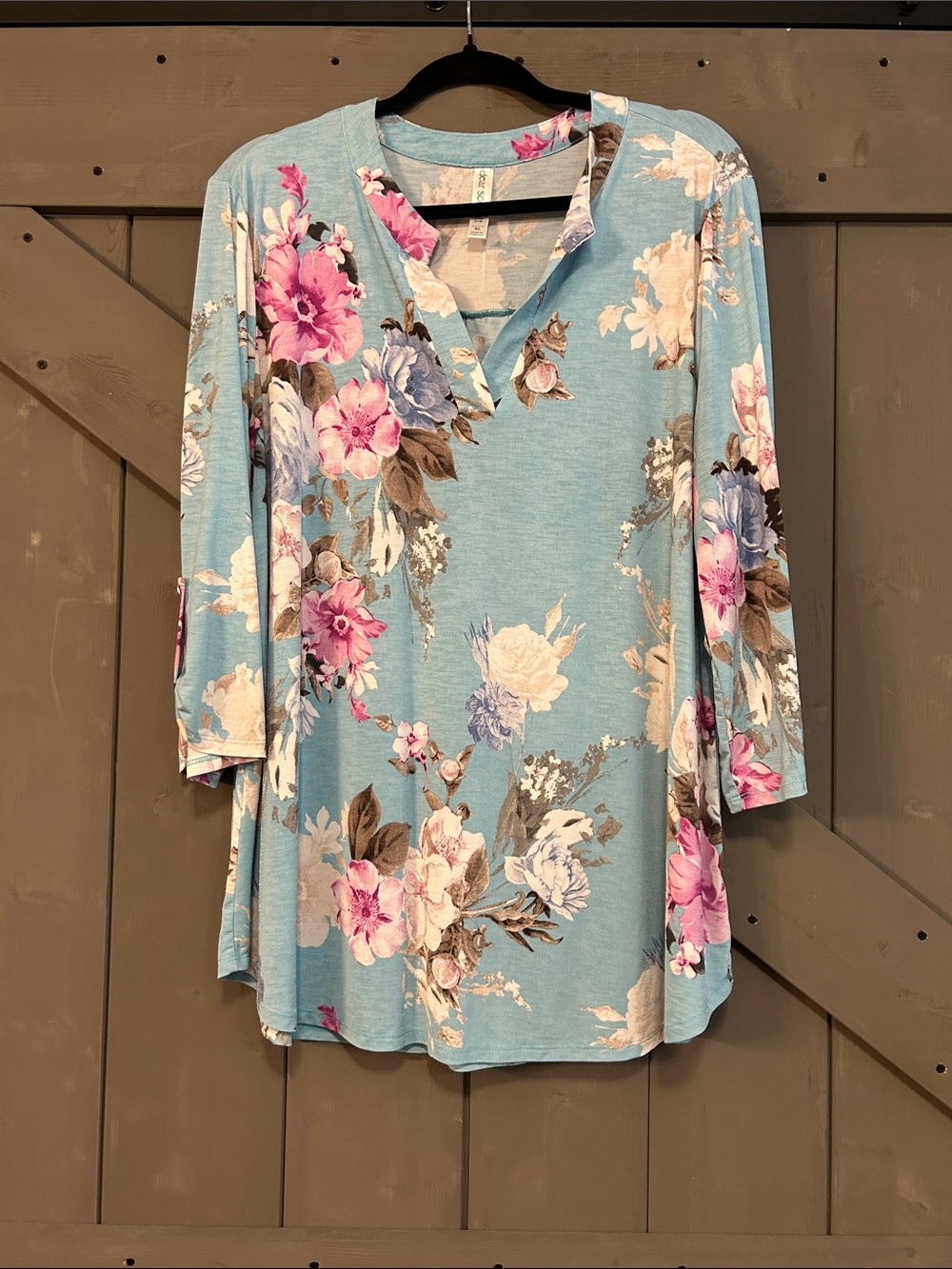 Women’s Floral Split-Neck Tunic Top - Light Blue